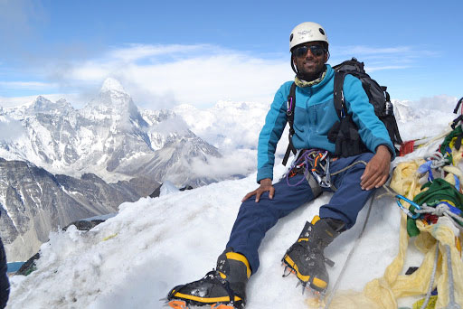 island-peak-climbing-trekking-trail-nepal