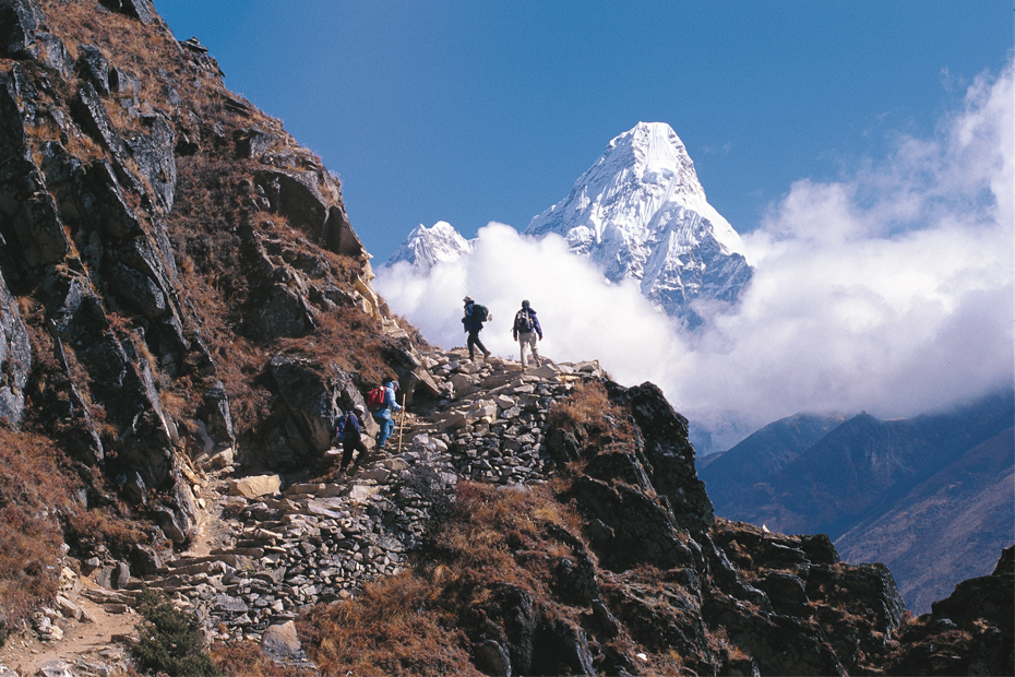 Everest panorama view trek